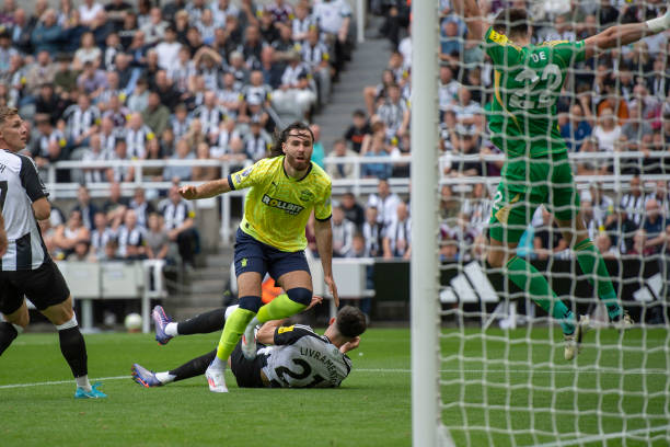 黎后防线的 黎后防线的