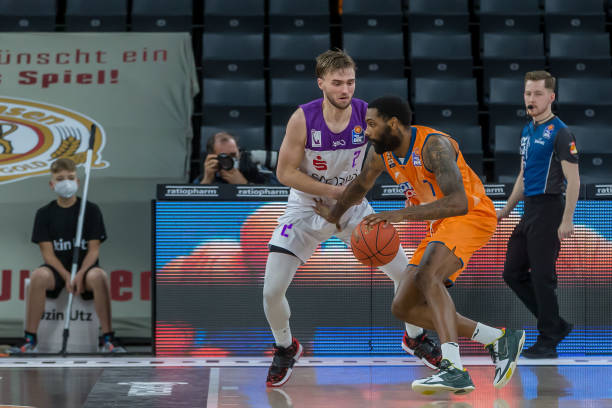 虽然在知名 虽然在知名